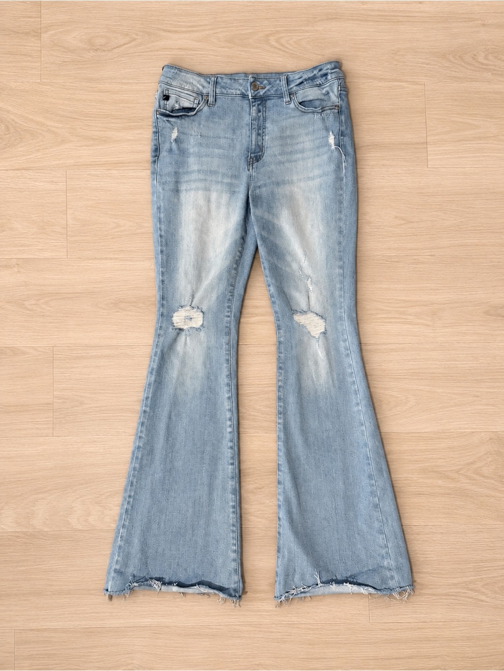 KanCan Light Blue Distressed Flare Jeans 11/29